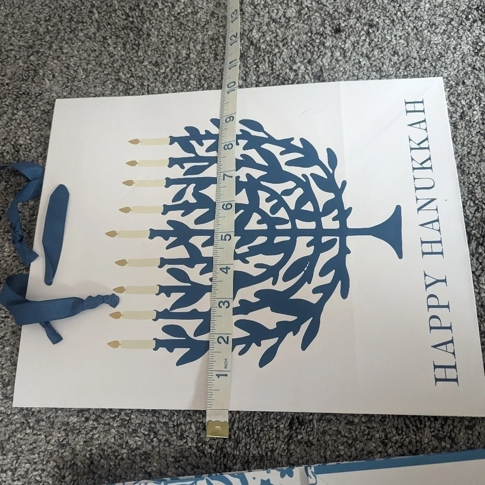 NWT Hanukkah Gifting Set 13 Pieces
